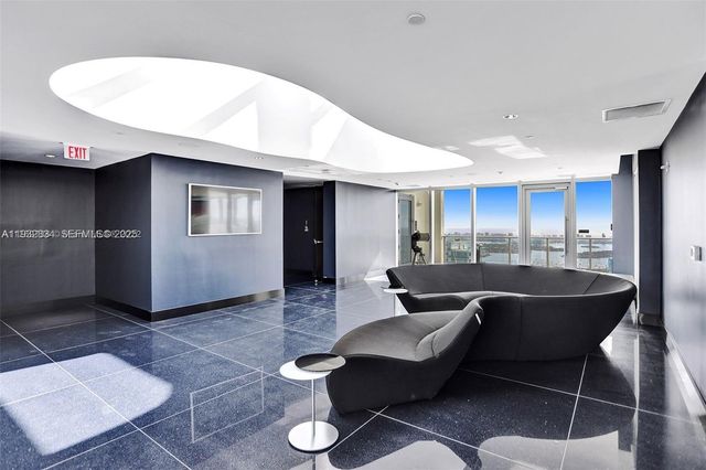 851 NE 1st Ave 412, Miami, FL 33132