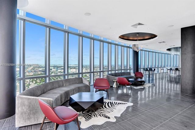 851 NE 1st Ave 412, Miami, FL 33132