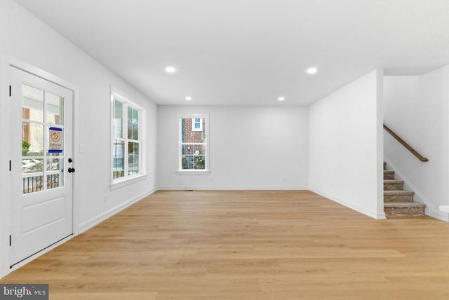 453 E FRANKLIN ST, Media, PA 19063