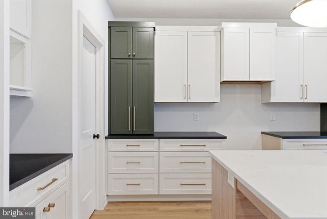 453 E FRANKLIN ST, Media, PA 19063