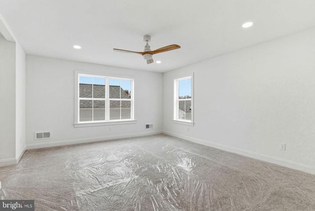 453 E FRANKLIN ST, Media, PA 19063