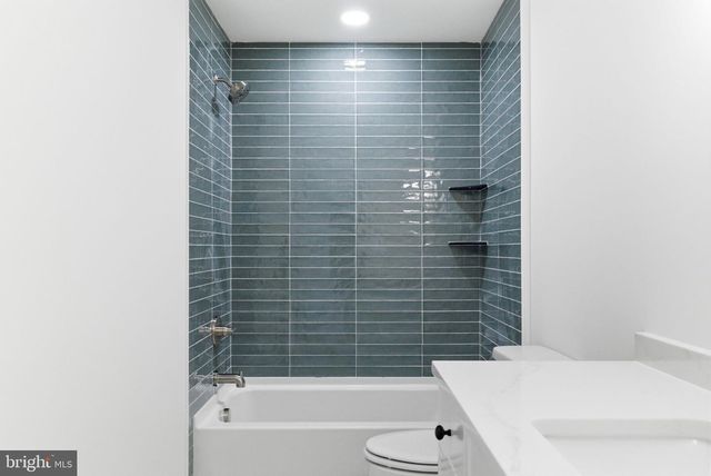 453 E FRANKLIN ST, Media, PA 19063