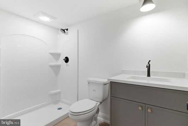 453 E FRANKLIN ST, Media, PA 19063