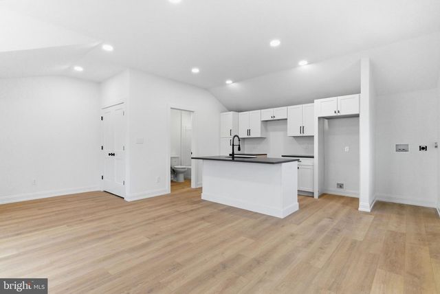 453 E FRANKLIN ST, Media, PA 19063