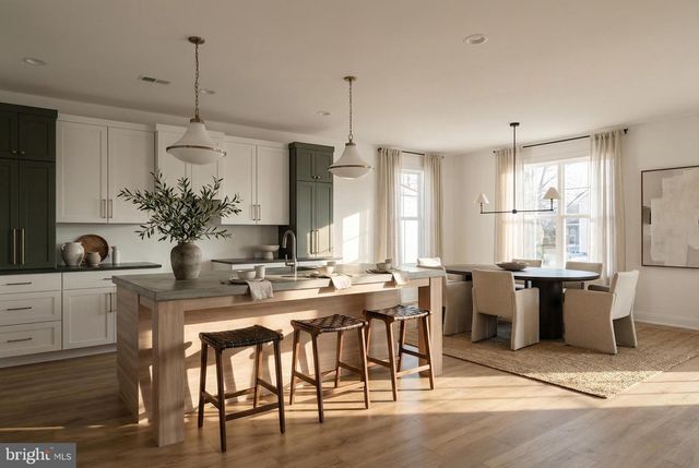 453 E FRANKLIN ST, Media, PA 19063