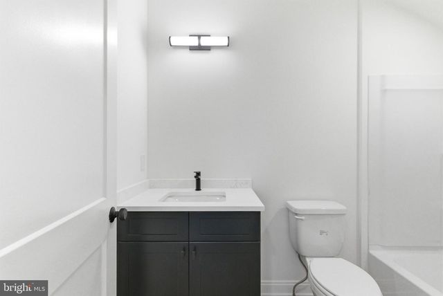 453 E FRANKLIN ST, Media, PA 19063