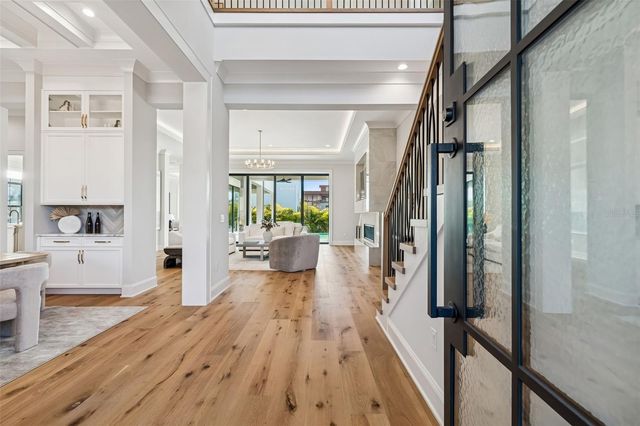 5032 W LONGFELLOW AVENUE, Tampa, FL 33629