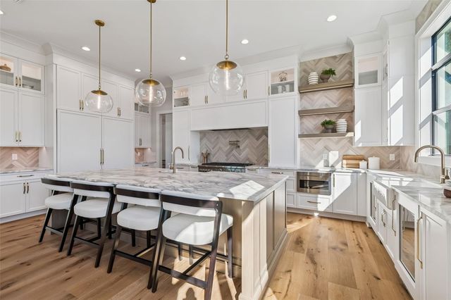 5032 W LONGFELLOW AVENUE, Tampa, FL 33629