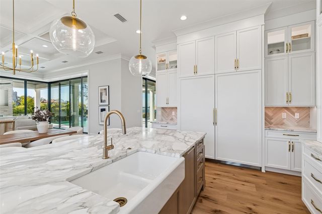 5032 W LONGFELLOW AVENUE, Tampa, FL 33629