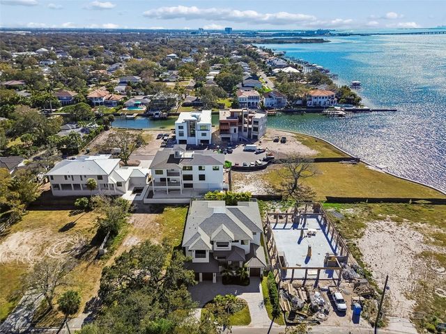 5032 W LONGFELLOW AVENUE, Tampa, FL 33629