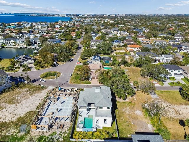 5032 W LONGFELLOW AVENUE, Tampa, FL 33629