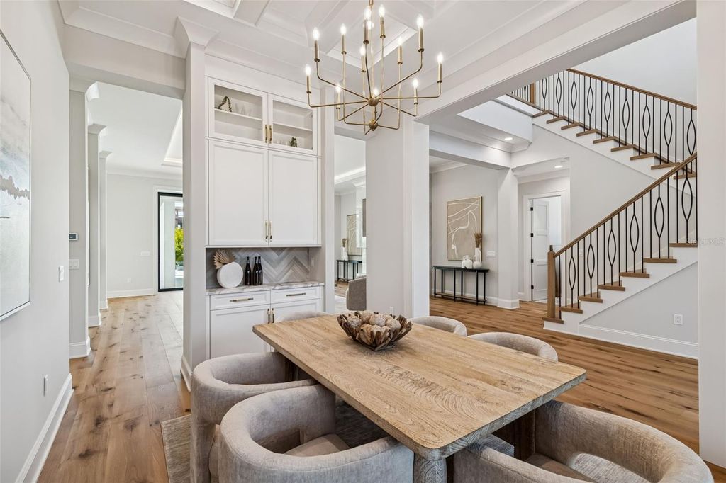 Image 14 of property listing at 5032 W LONGFELLOW AVENUE, Tampa, FL 33629