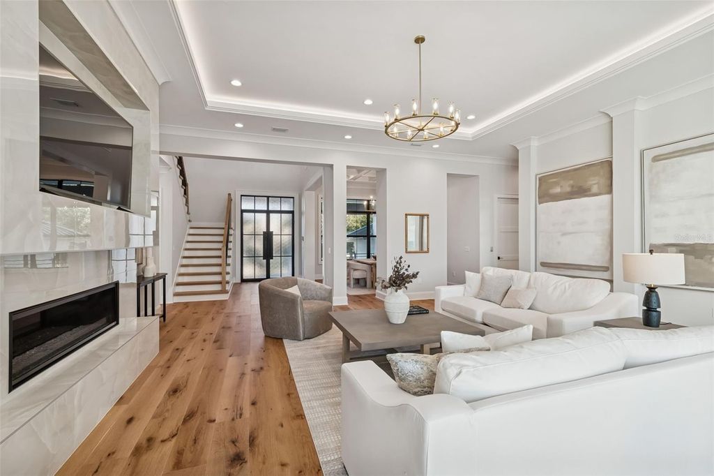 Image 17 of property listing at 5032 W LONGFELLOW AVENUE, Tampa, FL 33629