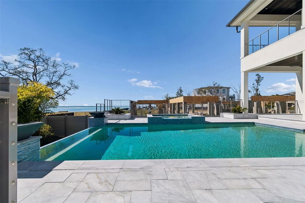 Image 61 of property listing at 5032 W LONGFELLOW AVENUE, Tampa, FL 33629