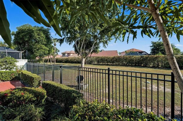 6438 Via Rosa, Boca Raton, FL 33433