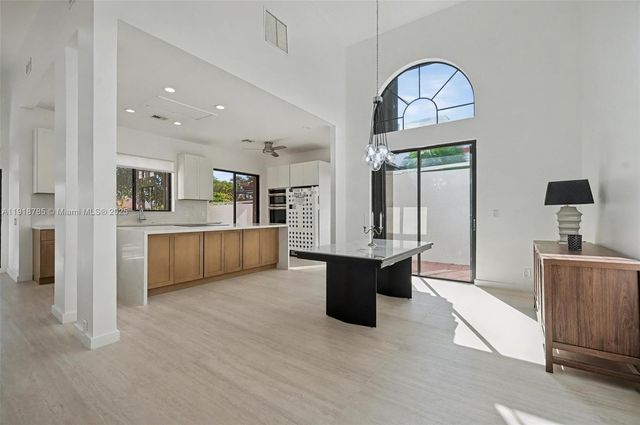 6438 Via Rosa, Boca Raton, FL 33433