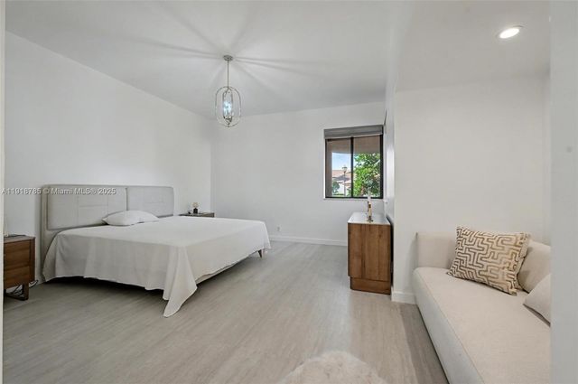 6438 Via Rosa, Boca Raton, FL 33433