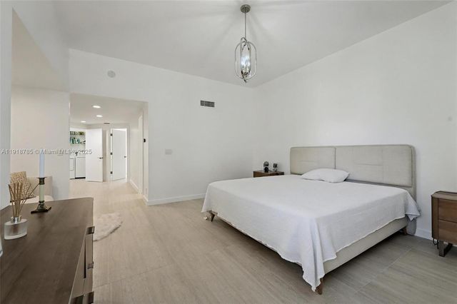 6438 Via Rosa, Boca Raton, FL 33433