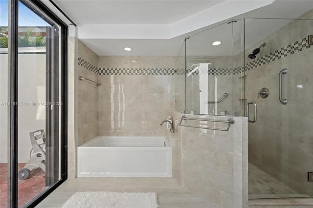 6438 Via Rosa, Boca Raton, FL 33433
