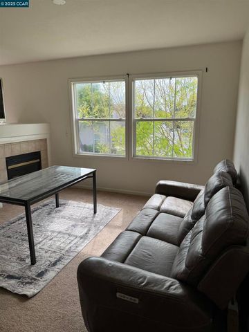 4612 4612 Sandyford Ct, Dublin, CA 94568