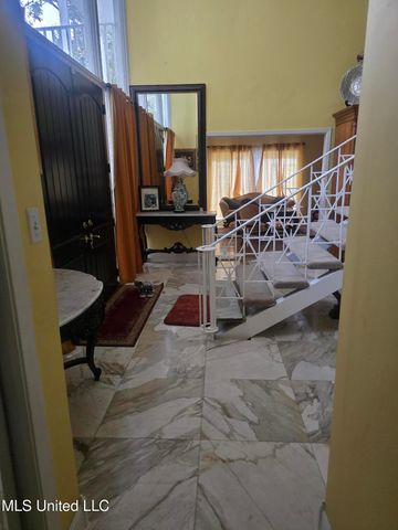 161 Kenmore Avenue, Biloxi, MS 39531