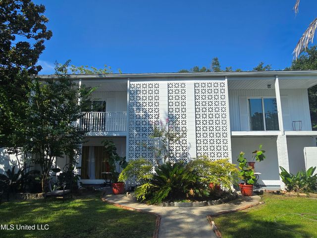 161 Kenmore Avenue, Biloxi, MS 39531