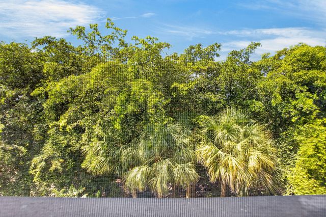 800 SW 142nd Avenue 411N, Pembroke Pines, FL 33027
