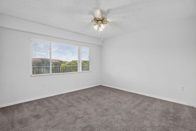 800 SW 142nd Avenue 411N, Pembroke Pines, FL 33027