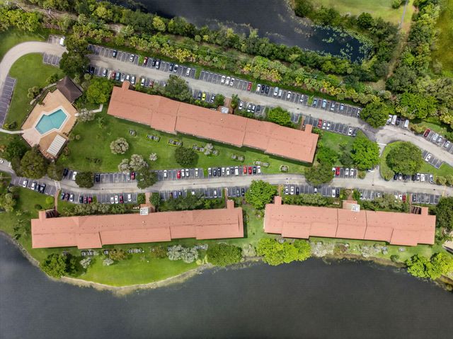 800 SW 142nd Avenue 411N, Pembroke Pines, FL 33027