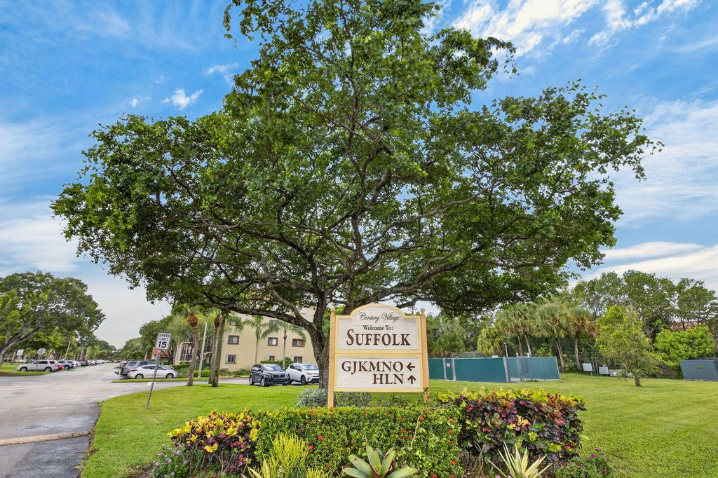 800 SW 142nd Avenue 411N, Pembroke Pines, FL 33027