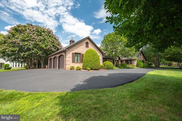 11301 CROSSING GLEN CT, Potomac, MD 20854