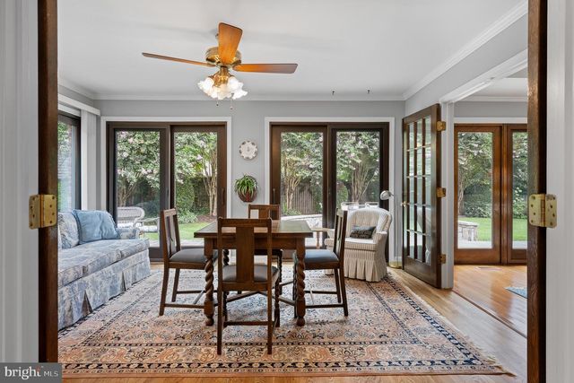 11301 CROSSING GLEN CT, Potomac, MD 20854