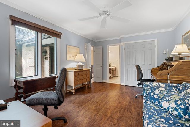 11301 CROSSING GLEN CT, Potomac, MD 20854