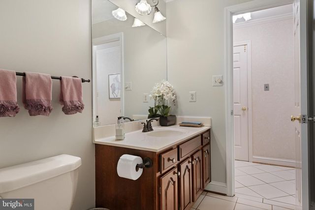 11301 CROSSING GLEN CT, Potomac, MD 20854