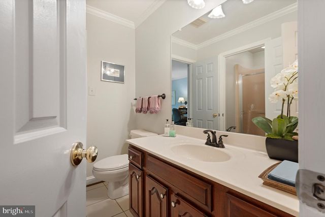 11301 CROSSING GLEN CT, Potomac, MD 20854