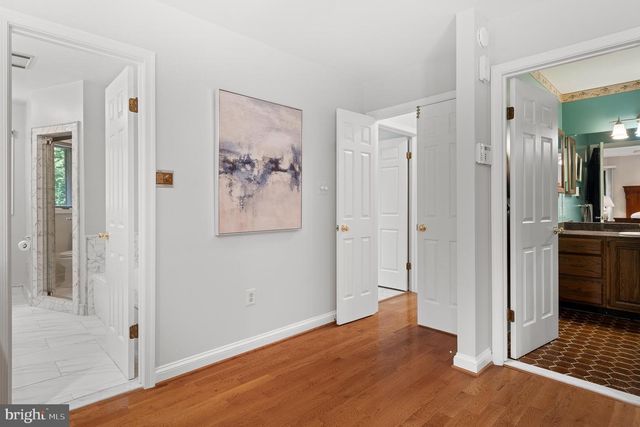 11301 CROSSING GLEN CT, Potomac, MD 20854