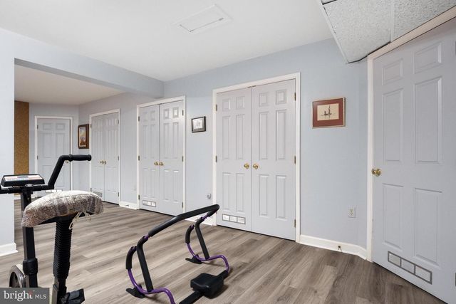 11301 CROSSING GLEN CT, Potomac, MD 20854