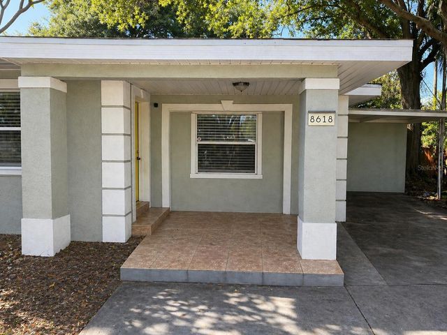 8618 GRANDVIEW DRIVE, Tampa, FL 33617