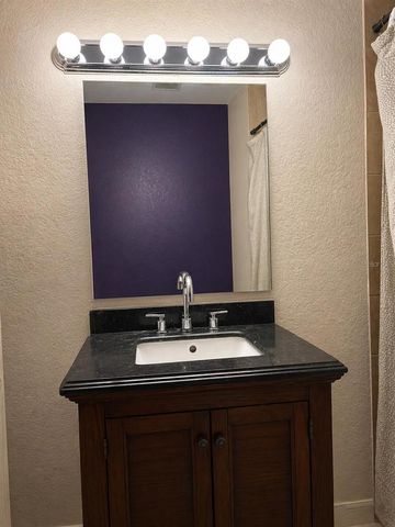 8618 GRANDVIEW DRIVE, Tampa, FL 33617