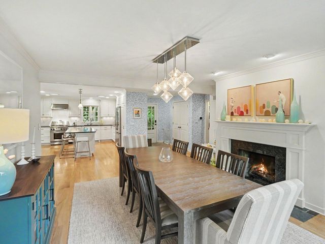 9 E Heatheridge Street, Ann Arbor, MI 48104