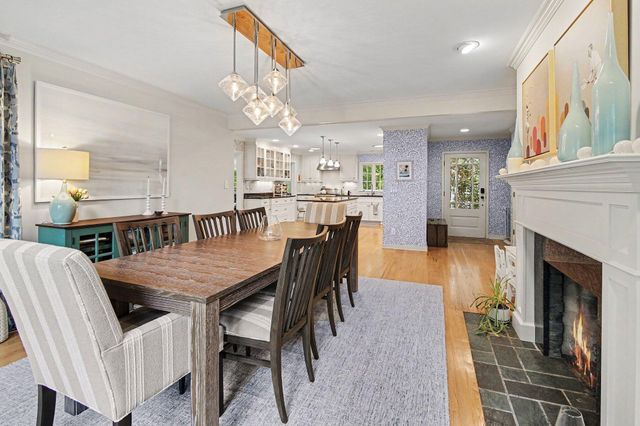 9 E Heatheridge Street, Ann Arbor, MI 48104