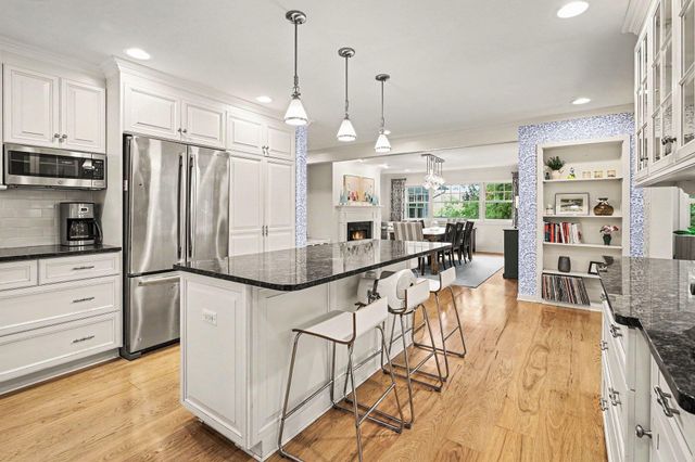 9 E Heatheridge Street, Ann Arbor, MI 48104