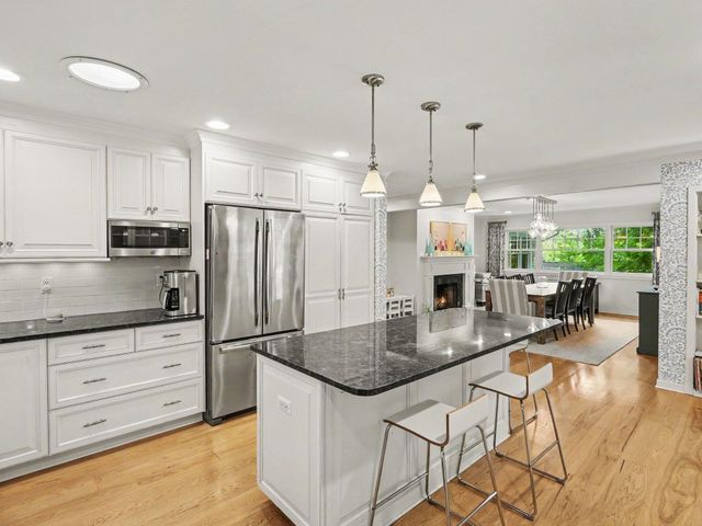 9 E Heatheridge Street, Ann Arbor, MI 48104