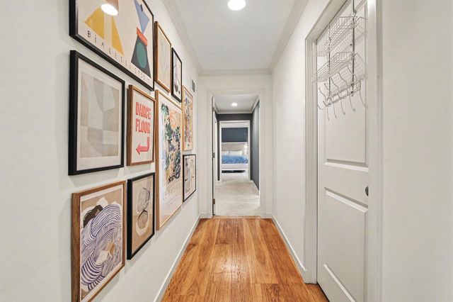 9 E Heatheridge Street, Ann Arbor, MI 48104