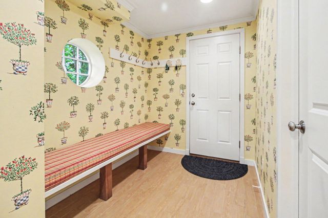 9 E Heatheridge Street, Ann Arbor, MI 48104