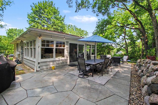 9 E Heatheridge Street, Ann Arbor, MI 48104
