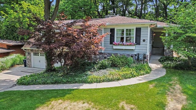 9 E Heatheridge Street, Ann Arbor, MI 48104