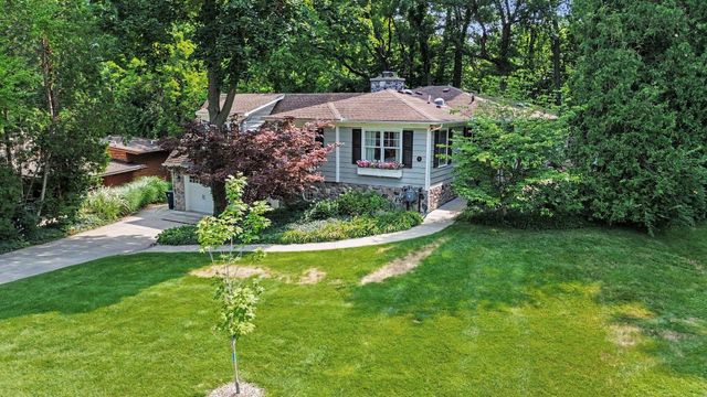 9 E Heatheridge Street, Ann Arbor, MI 48104