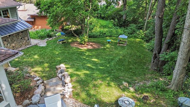 9 E Heatheridge Street, Ann Arbor, MI 48104