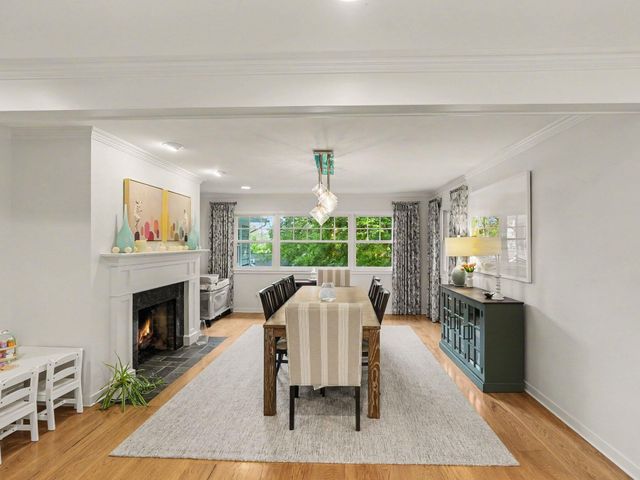 9 E Heatheridge Street, Ann Arbor, MI 48104